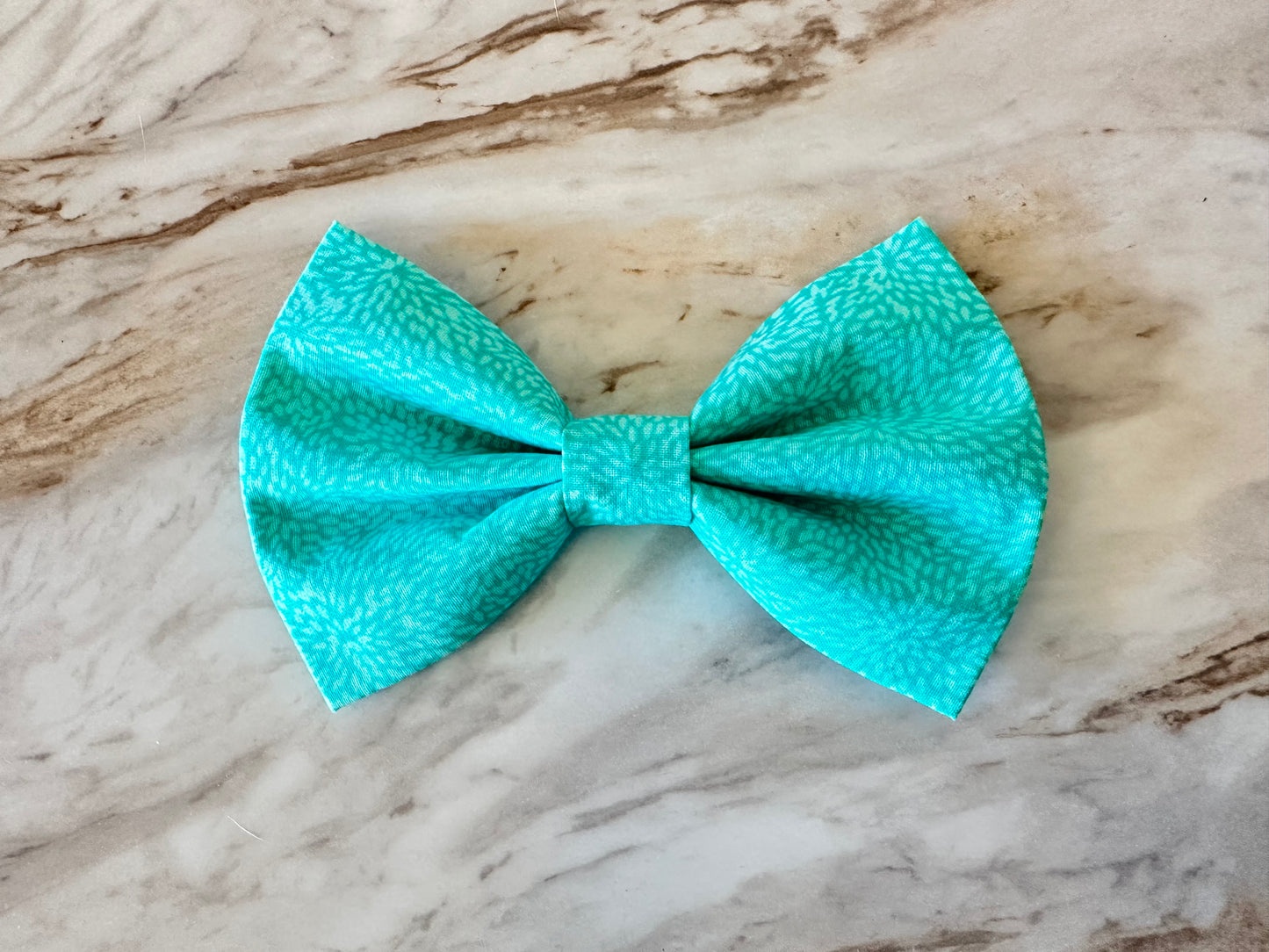 Mums | Blue | Bow Tie