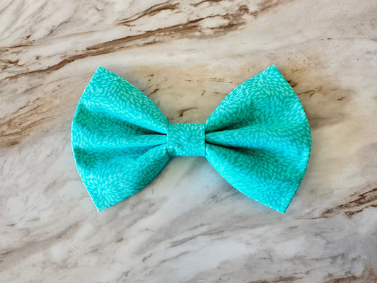 Mums | Blue | Bow Tie